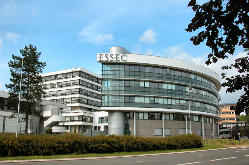 essec campus cergy